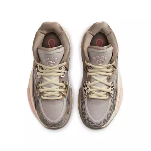 Kids' Nike Kyrie Infinity Basketball Shoes 4 Kids' Nike Kyrie Infinity Basketball Shoes - Image 4